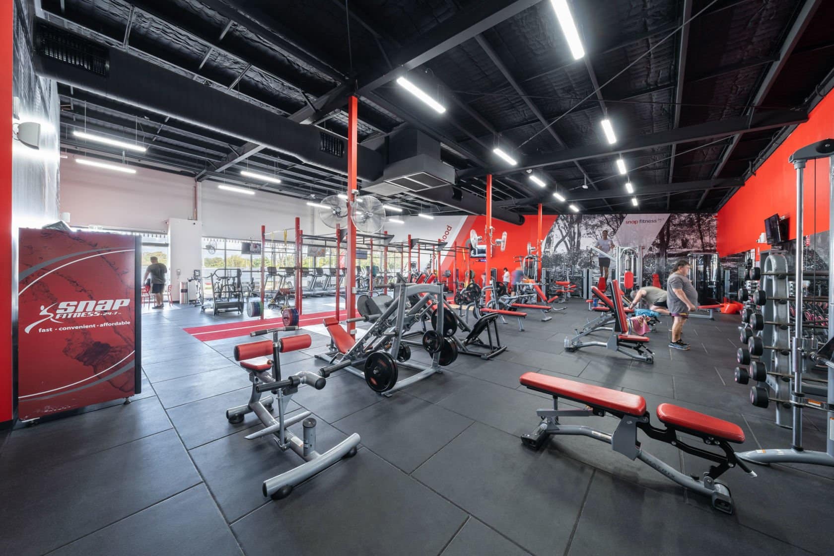 Positive Member Satisfaction Survey: The Impact of Professional Gym Cleaning